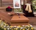 Video: Đám tang Đức Ông George Ratzinger và tâm tình khóc anh của Đức Giáo Hoàng danh dự Bênêđíctô thứ 16